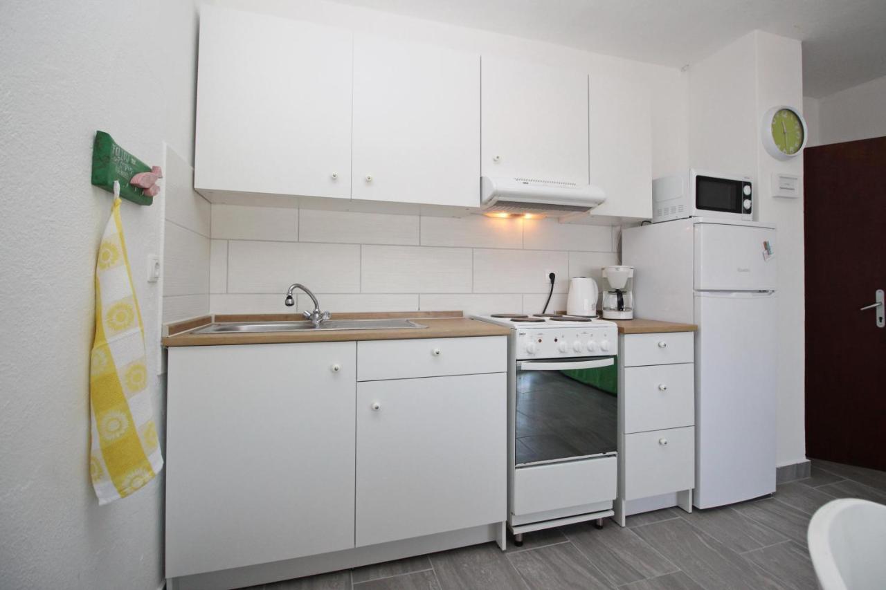 Rose 3 Apartment Baška Екстериор снимка